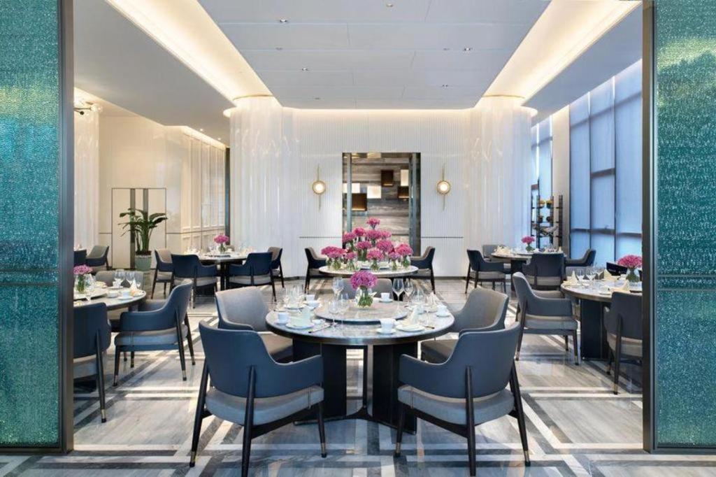 Rock Platinum Sea View Hotel Sanya Exterior photo