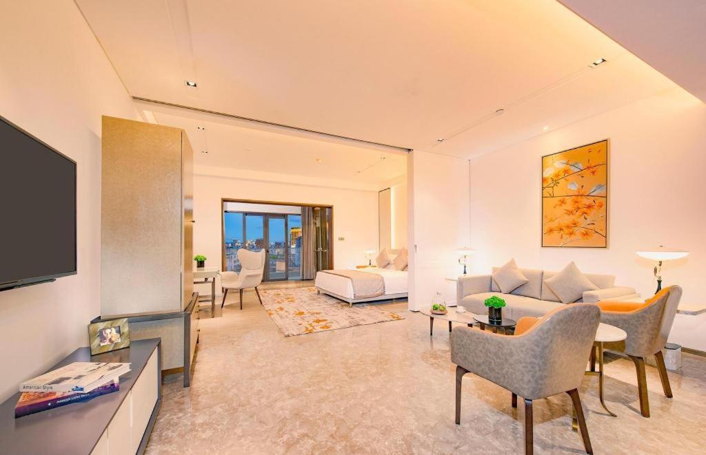 Rock Platinum Sea View Hotel Sanya Exterior photo