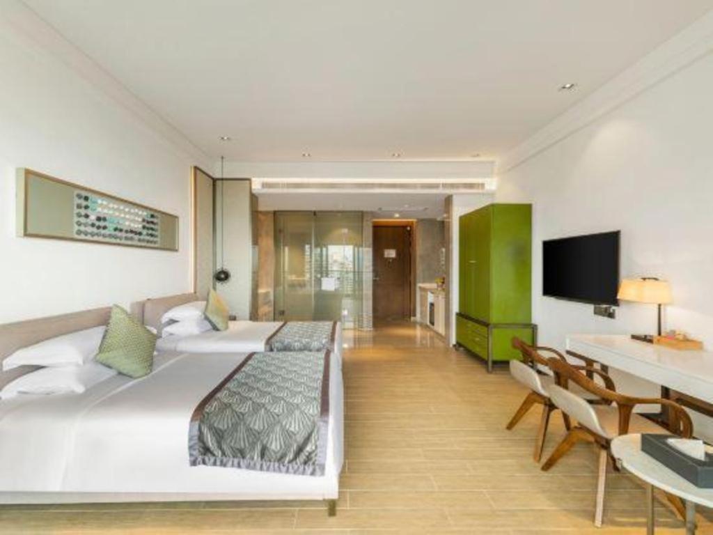 Rock Platinum Sea View Hotel Sanya Exterior photo