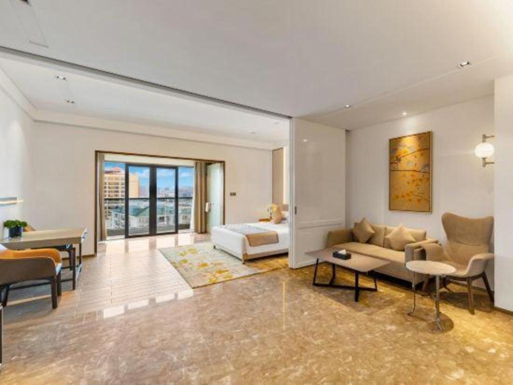 Rock Platinum Sea View Hotel Sanya Exterior photo