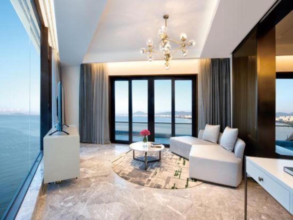 Rock Platinum Sea View Hotel Sanya Exterior photo