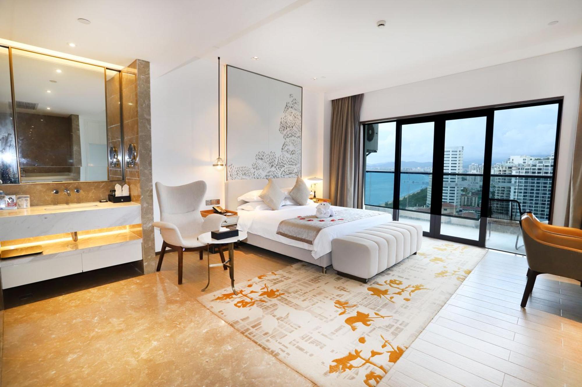 Rock Platinum Sea View Hotel Sanya Exterior photo