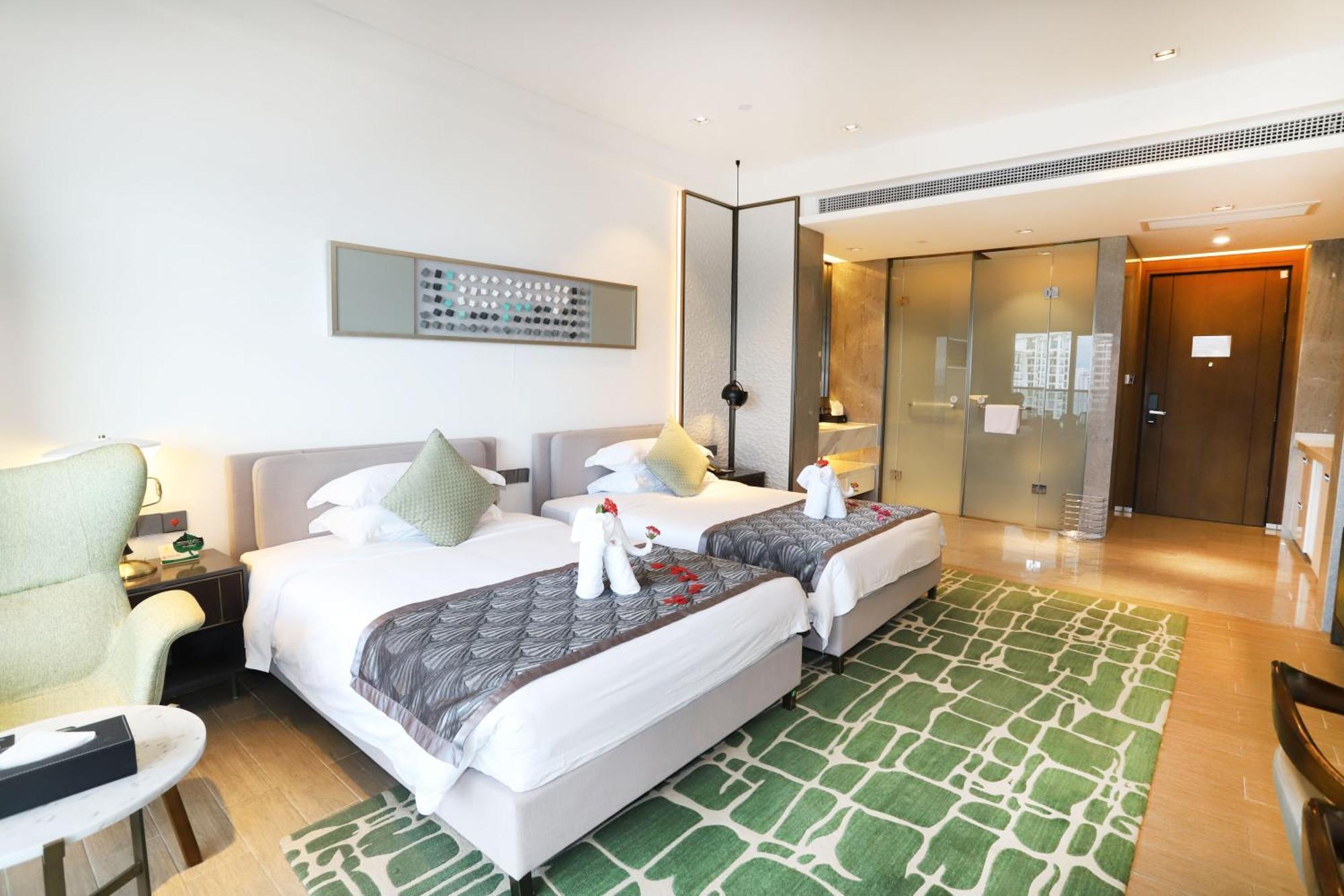 Rock Platinum Sea View Hotel Sanya Exterior photo
