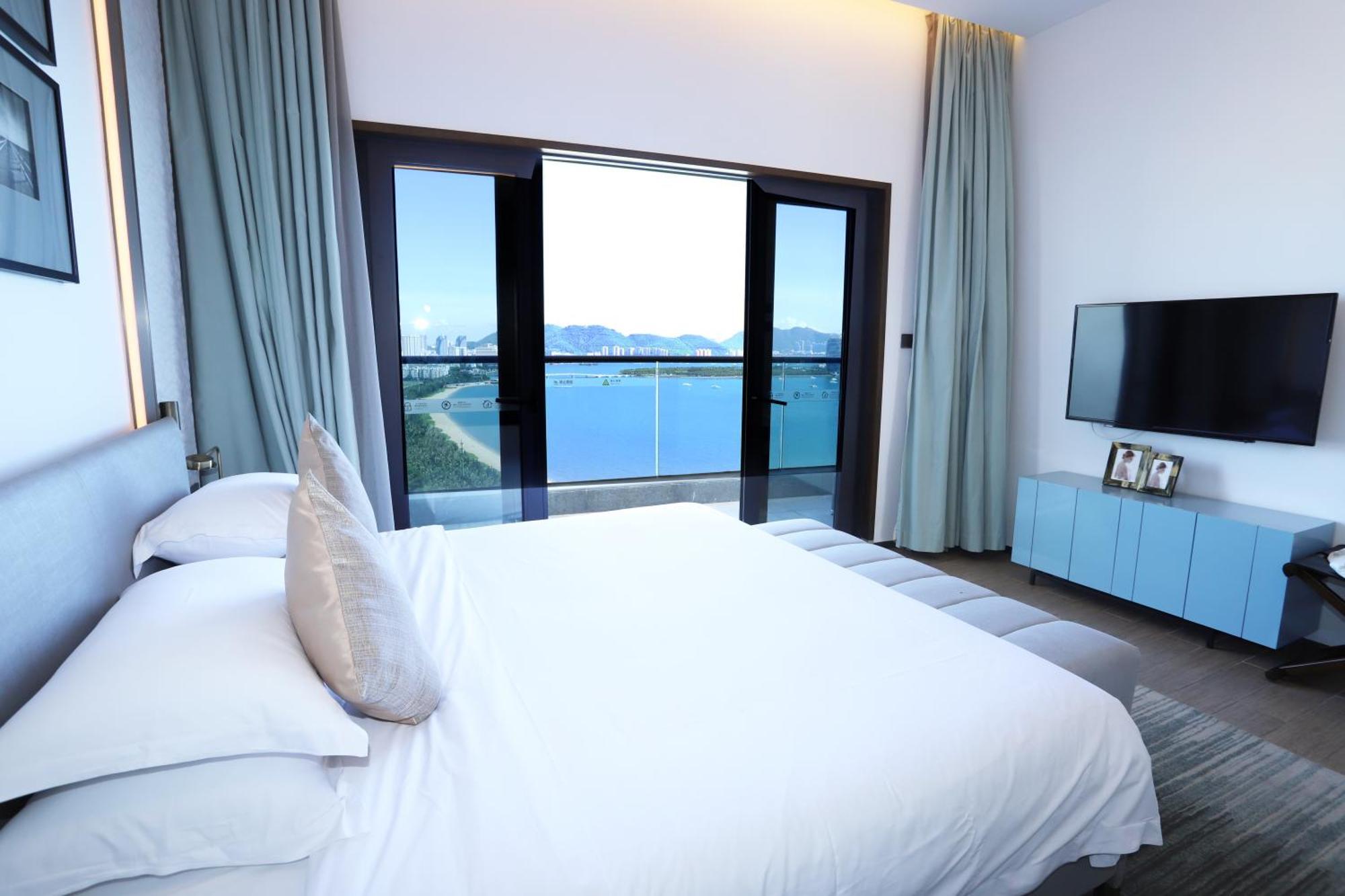 Rock Platinum Sea View Hotel Sanya Exterior photo