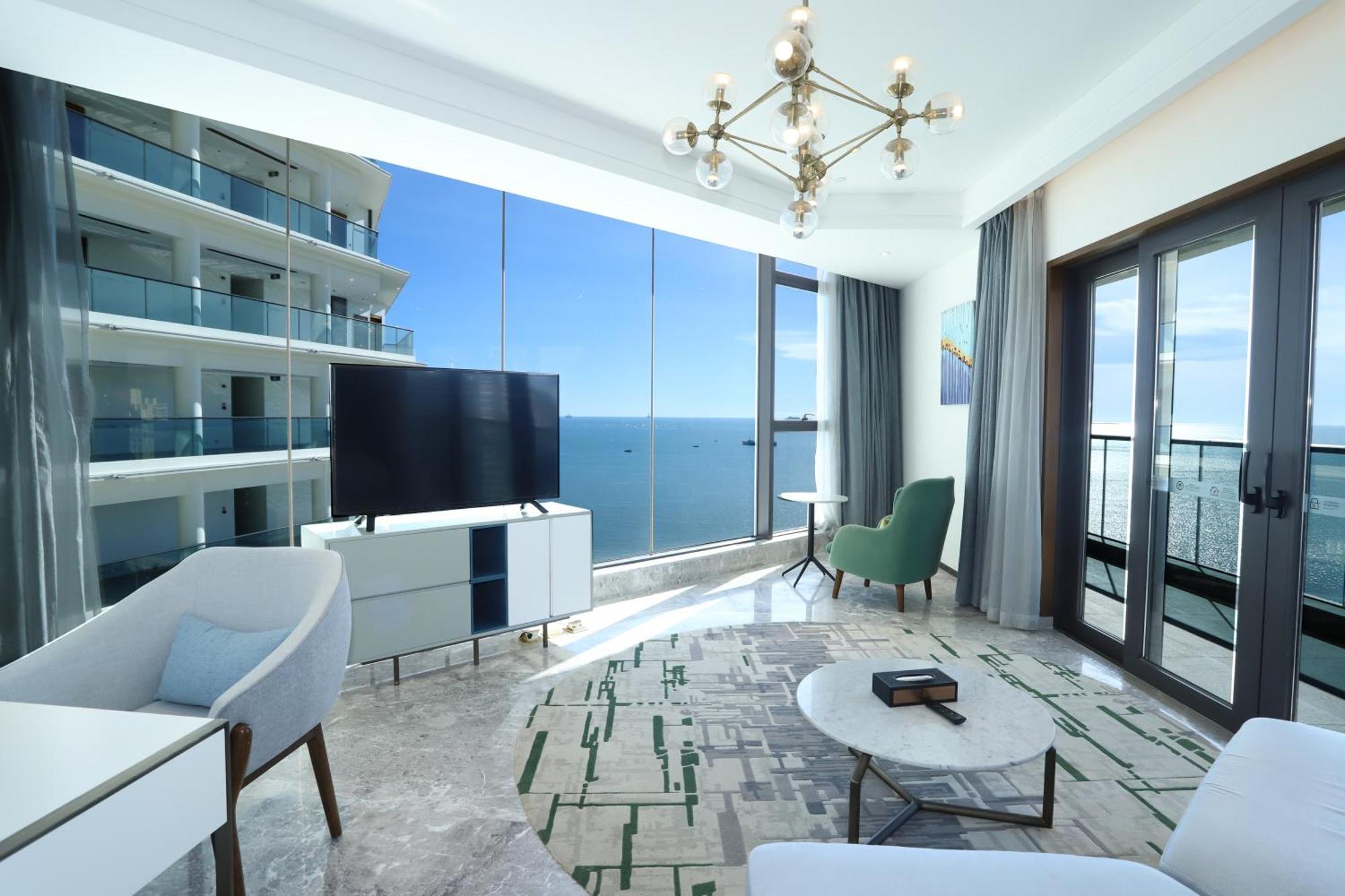 Rock Platinum Sea View Hotel Sanya Exterior photo